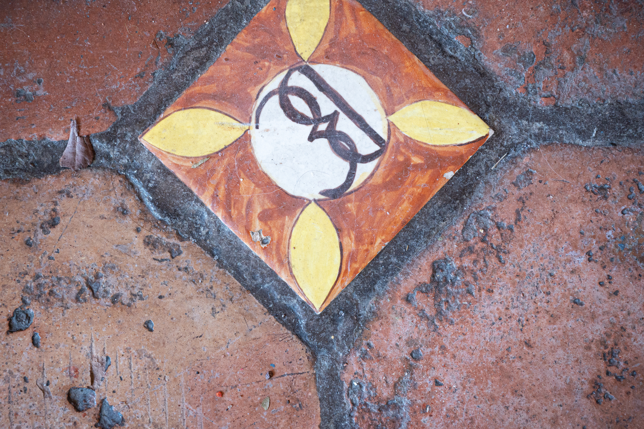 Tile 21